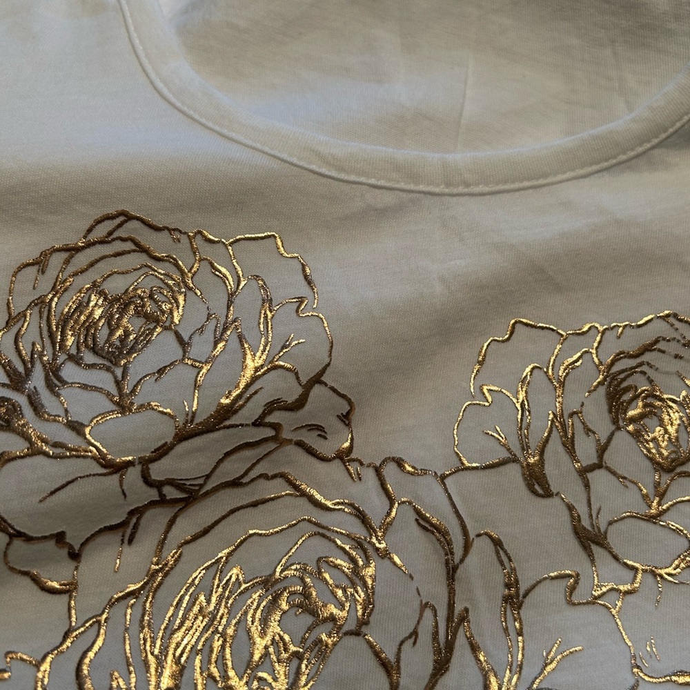 Guess top